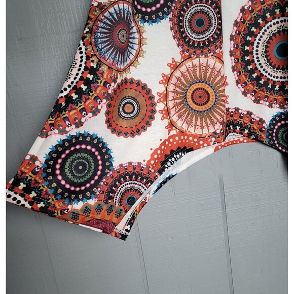 Sophie Rae Multicolor Print Asymmetrical Tunic Top. Size M - Picture 2 of 6